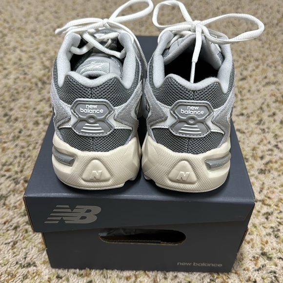 new balance 725v1 new with box - Picture 5 of 5